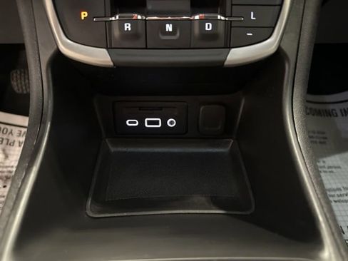 Used 2023 GMC Terrain SLE w/ Driver Convenience Package AWD/4WD image 28