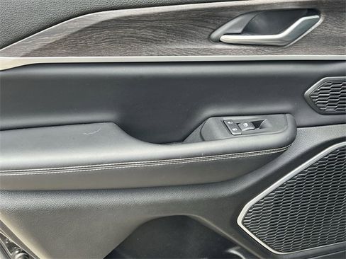 Used 2022 Jeep Grand Cherokee Limited 4xe image 22