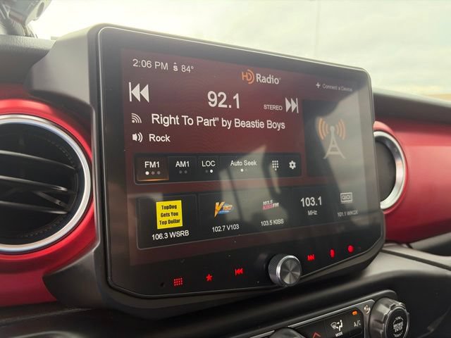 Used 2020 Jeep Gladiator Rubicon w/ Dual Top Group AWD/4WD image 25