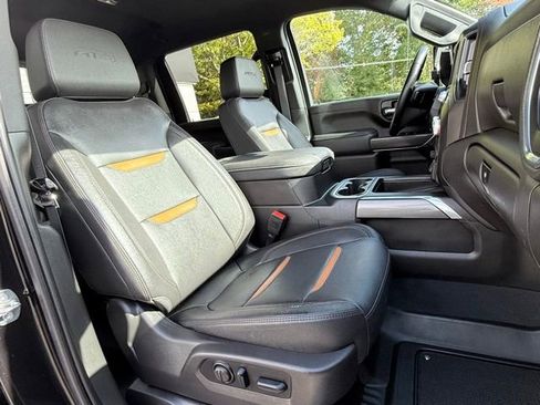 Used 2023 GMC Sierra 2500 AT4 w/ AT4 Preferred Package image 17