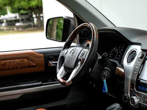 Used 2019 Toyota Tundra 1794 Edition AWD/4WD image 19