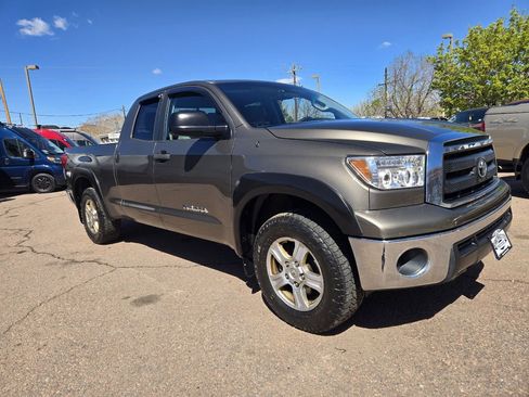 Used 2011 Toyota Tundra 4x4 Double Cab w/ Tow Pkg image 13