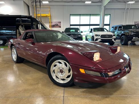 Used 1993 Chevrolet Corvette Convertible RWD image 8