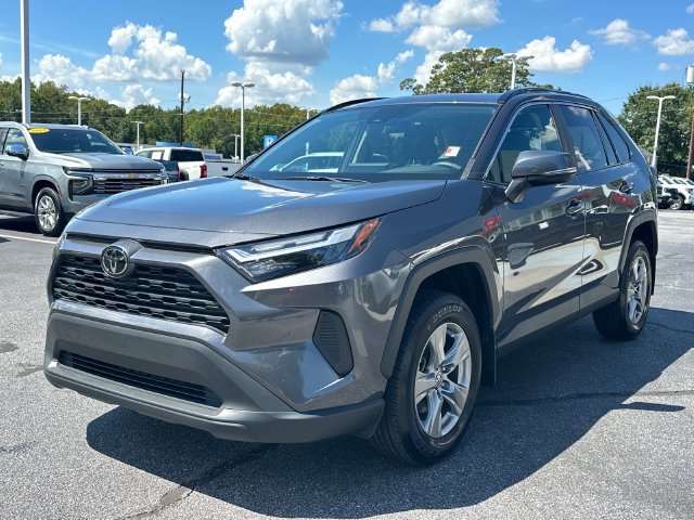 Used 2024 Toyota RAV4 XLE w/ Convenience Package FWD image 8