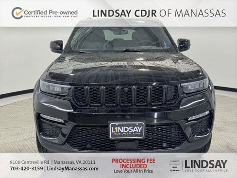 Certified 2025 Jeep Grand Cherokee Limited w/ Luxury Tech Group II AWD/4WD image 3