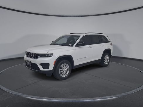 New 2026 Jeep Grand Cherokee Laredo X AWD/4WD image 7