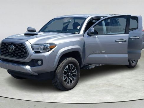 Used 2020 Toyota Tacoma TRD Sport image 13