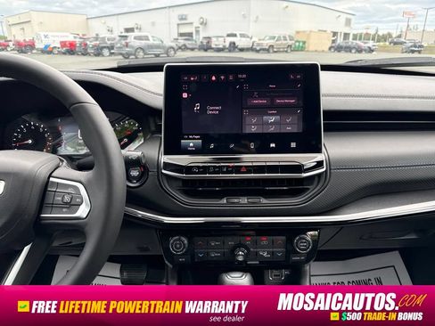 Used 2025 Jeep Compass Latitude w/ Convenience Group AWD/4WD image 15