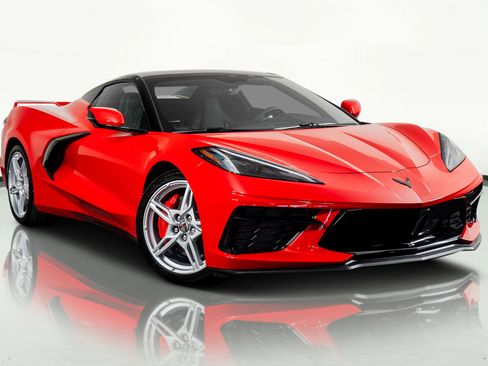 Used 2020 Chevrolet Corvette Stingray Convertible w/ 1LT image 4
