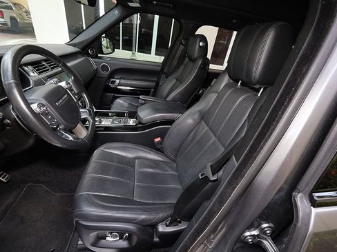 Used 2017 Land Rover Range Rover Supercharged AWD/4WD image 26