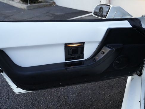 Used 1992 Chevrolet Corvette Convertible image 20