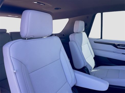 Used 2025 Chevrolet Tahoe Premier image 24