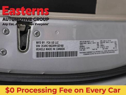 Used 2024 Chrysler Pacifica Touring-L FWD image 36