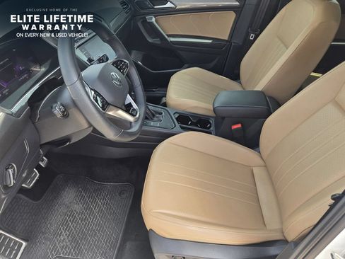 Used 2024 Volkswagen Tiguan SE R-Line FWD image 12