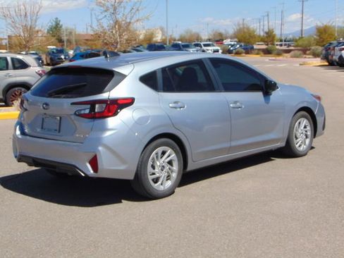 Used 2025 Subaru Impreza 2.0i image 4