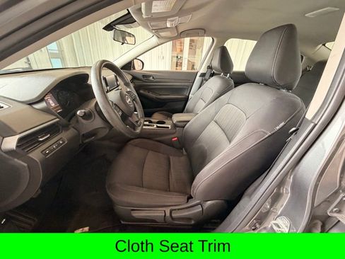 Used 2024 Nissan Altima 2.5 S FWD image 10