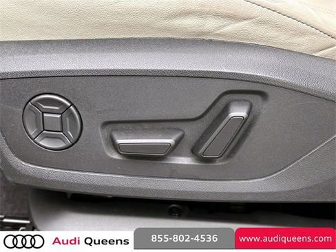 Used 2025 Audi Q6 e-tron Premium Plus image 21