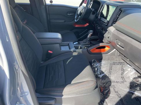 Used 2024 Nissan Frontier PRO-4X w/ Off-Road Protection Package image 47