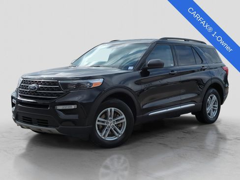 Used 2024 Ford Explorer XLT w/ Equipment Group 202A image 1