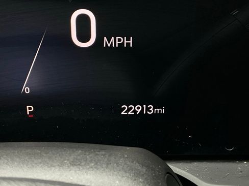 Used 2025 Buick Envista Sport Touring image 38