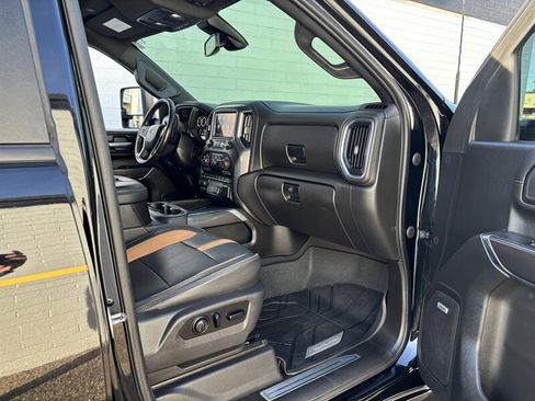 Used 2021 Chevrolet Silverado 2500 LTZ w/ Carhartt Edition AWD/4WD image 23