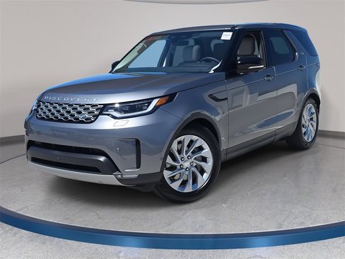 New 2025 Land Rover Discovery S image 1