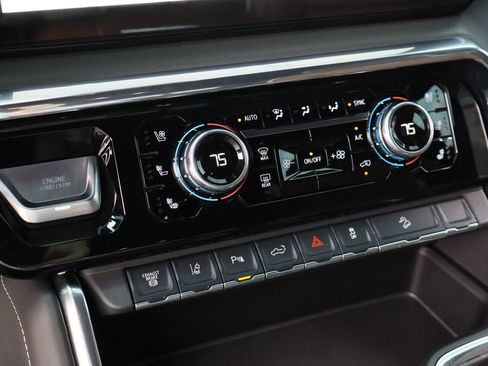 Used 2024 GMC Sierra 2500 Denali Ultimate w/ Max Trailering Package image 18