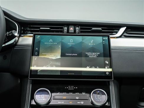 New 2026 Jaguar F-PACE R-Dynamic S AWD/4WD image 28