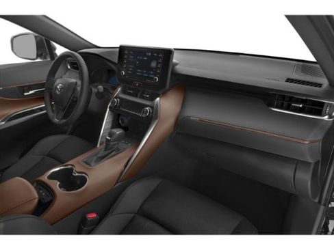 Certified 2022 Toyota Venza XLE AWD/4WD image 15