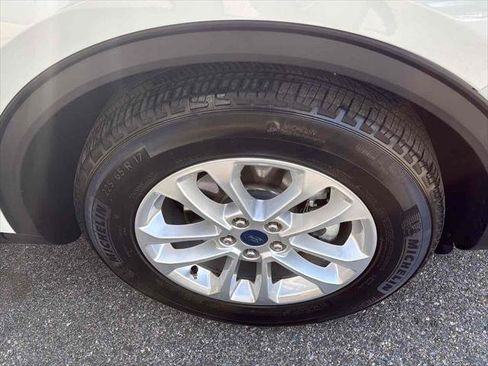 Used 2022 Ford Escape SE w/ Convenience Package image 11