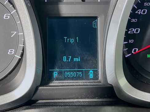 Used 2011 Chevrolet Equinox LT w/ Driver Convenience Package FWD image 11