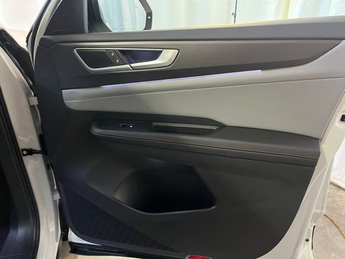 New 2026 Volkswagen Atlas Peak Edition AWD/4WD image 11