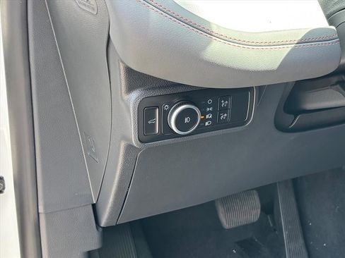 New 2026 Ford Explorer Active w/ Active Comfort Package AWD/4WD image 7