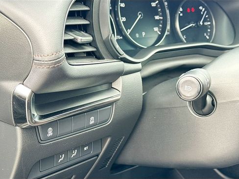 Used 2023 MAZDA MAZDA3 s image 11