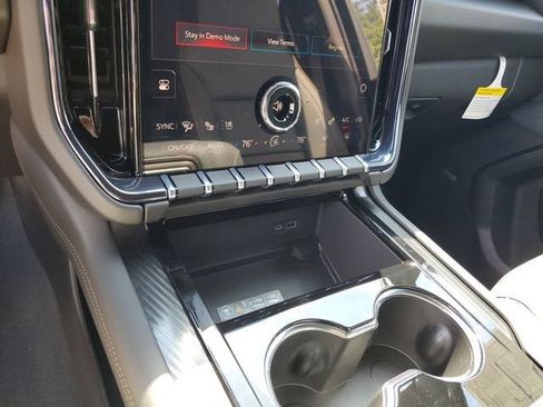 New 2026 GMC Yukon AT4 AWD/4WD image 23