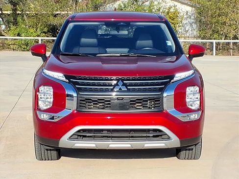 Used 2024 Mitsubishi Outlander SE image 4