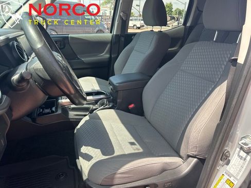 Used 2021 Toyota Tacoma SR5 w/ Blackout Package (TMS) image 20