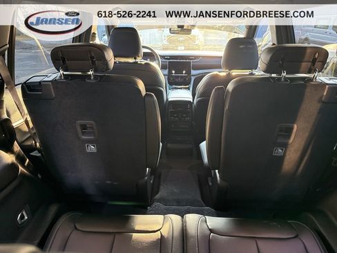 Used 2025 Jeep Grand Cherokee L Limited w/ Black Appearance Package AWD/4WD image 31