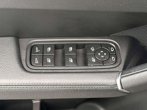 Used 2023 Porsche Cayenne Base image 16