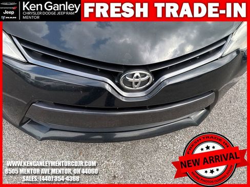 Used 2016 Toyota Corolla LE FWD image 13