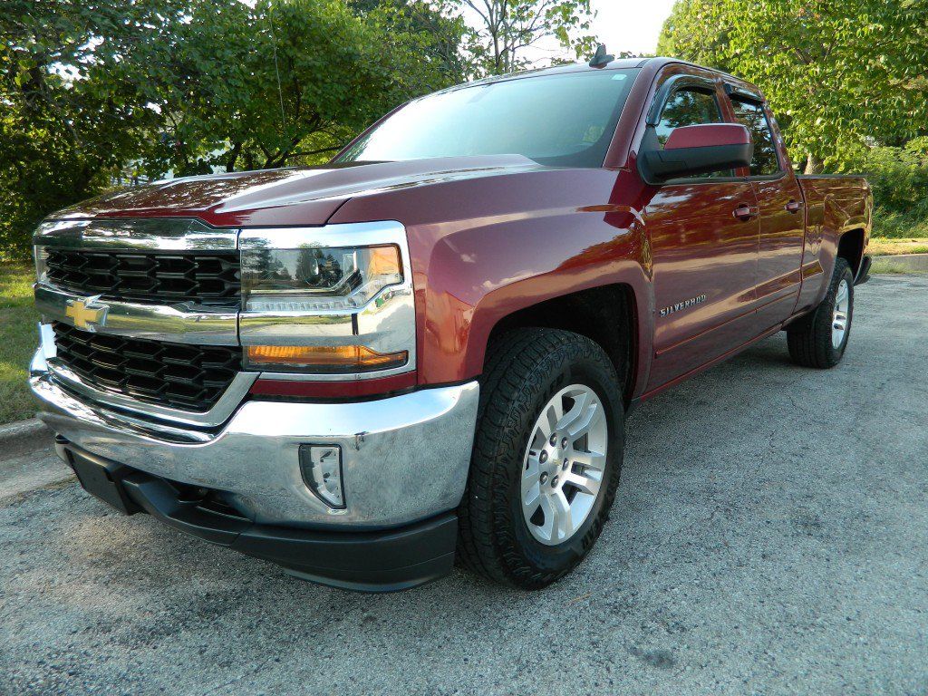 Used 2017 Chevrolet Silverado 1500 LT w/ All Star Edition AWD/4WD image 1