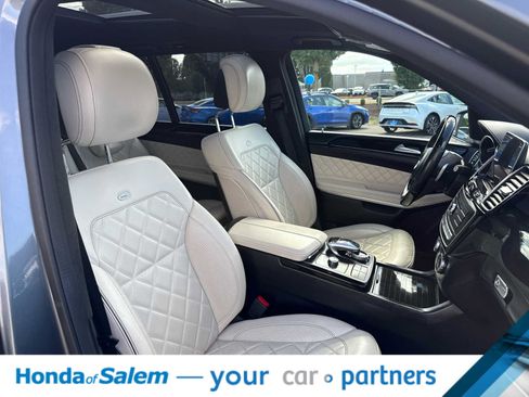 Used 2018 Mercedes-Benz GLS 550 4MATIC image 14