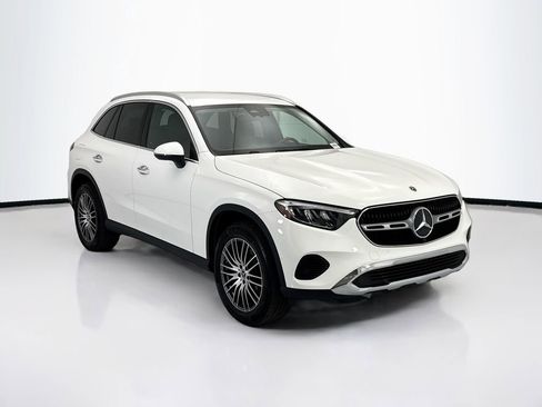 Certified 2026 Mercedes-Benz GLC 300 image 3