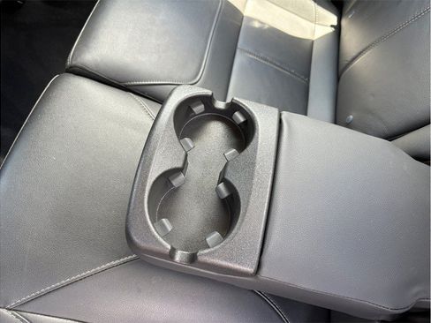 Used 2015 Ford Focus SE w/ Equipment Group 201A FWD image 31