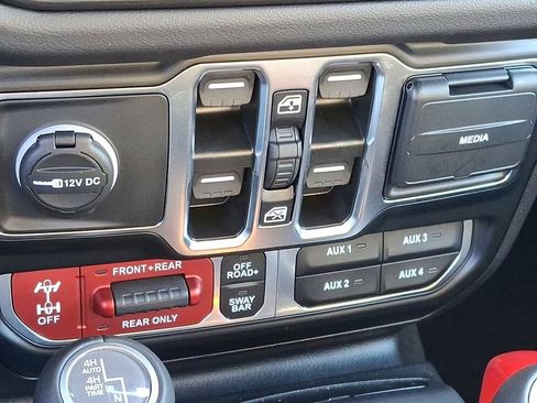 Used 2024 Jeep Wrangler Rubicon 392 image 19