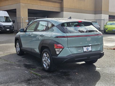 New 2026 Hyundai Kona SE image 5