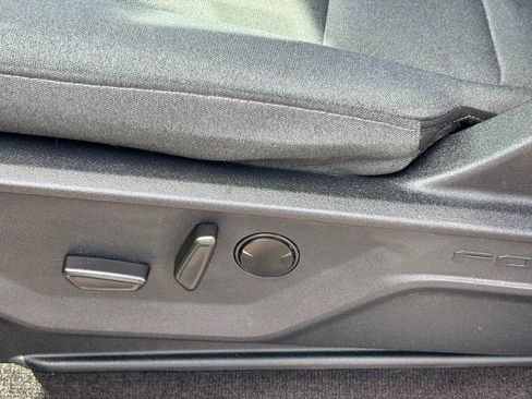 Used 2022 Ford F150 XLT w/ Equipment Group 302A High image 17