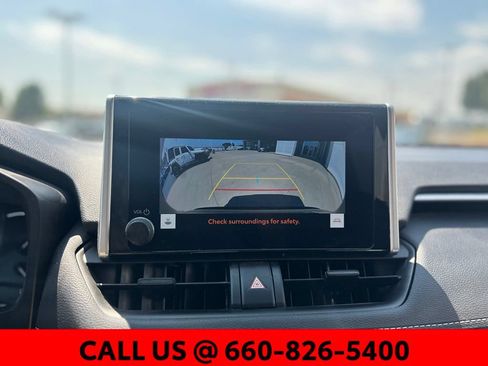 Used 2024 Toyota RAV4 LE AWD/4WD image 19
