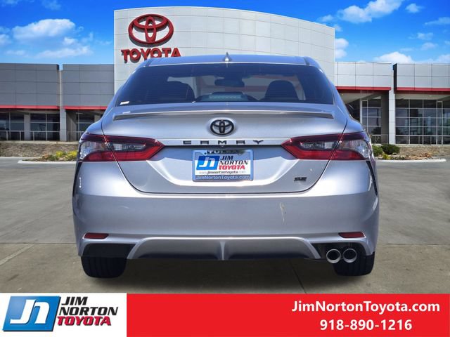 Used 2024 Toyota Camry SE FWD image 7