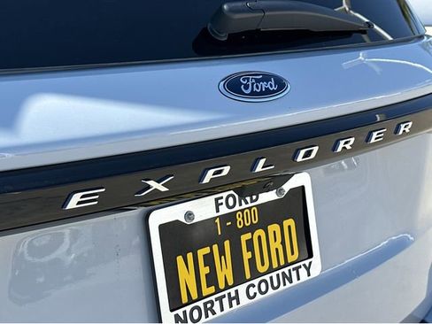New 2026 Ford Explorer Active RWD image 40